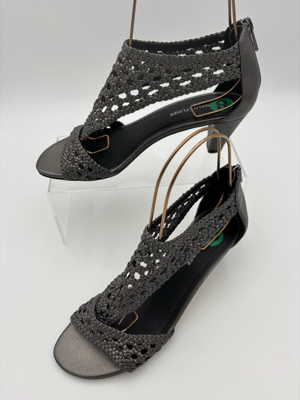 Donald Pliner Verona 2 Heels Sandals Pewter Grey Leather Size 8 M Basketweave